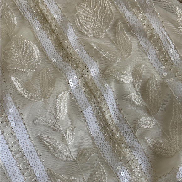 NWT lulus White Sequin Embroidered Side Slit Midi Dress Large - Picture 9 of 10